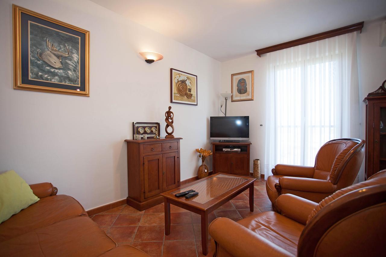 Apartment Pia Rovinj Extérieur photo