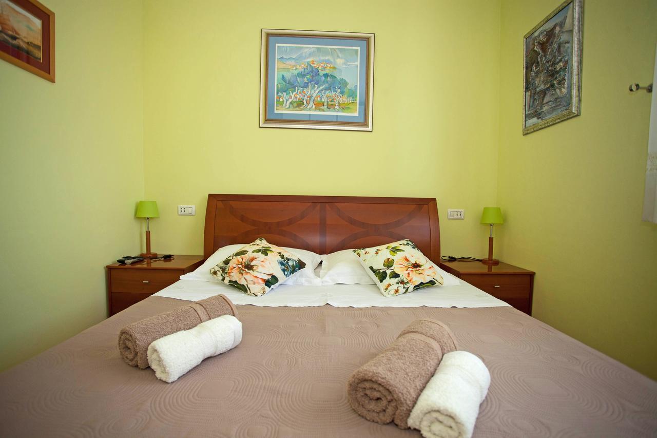 Apartment Pia Rovinj Extérieur photo