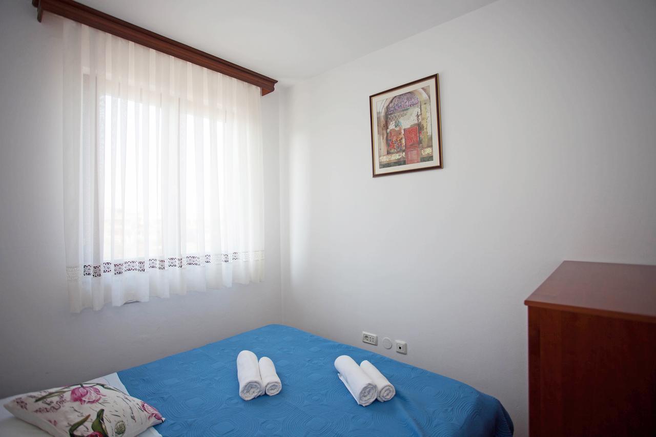 Apartment Pia Rovinj Extérieur photo